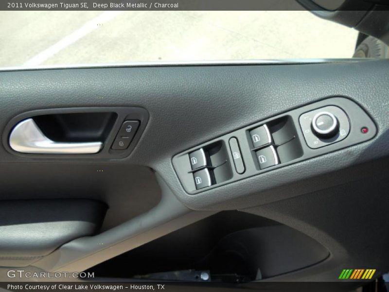 Deep Black Metallic / Charcoal 2011 Volkswagen Tiguan SE