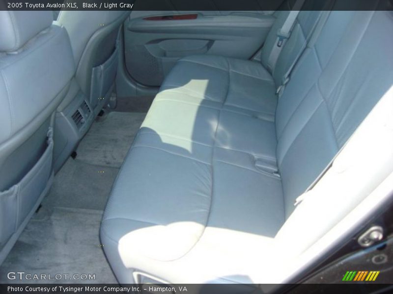 Black / Light Gray 2005 Toyota Avalon XLS
