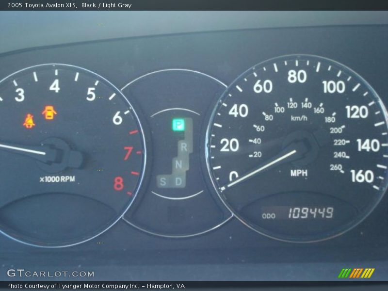 Black / Light Gray 2005 Toyota Avalon XLS