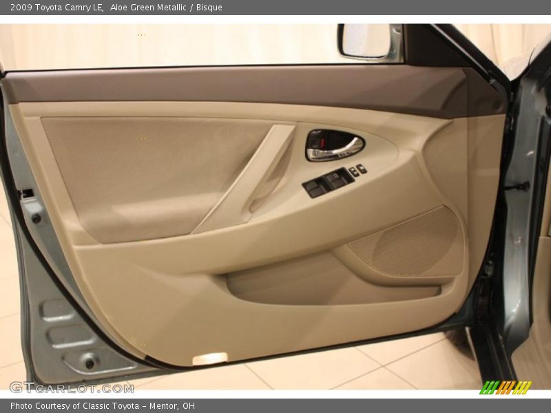 Aloe Green Metallic / Bisque 2009 Toyota Camry LE