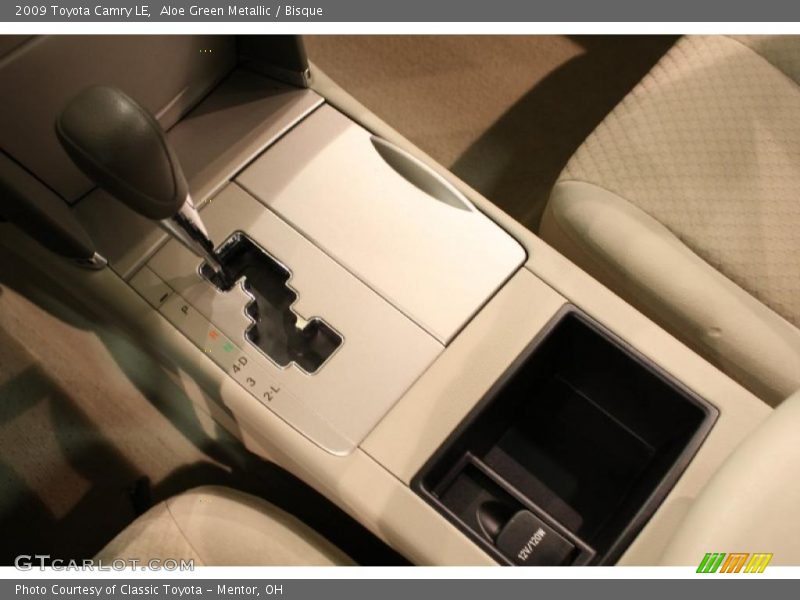 Aloe Green Metallic / Bisque 2009 Toyota Camry LE