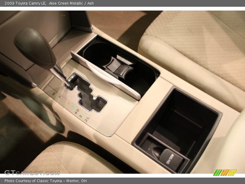 Aloe Green Metallic / Ash 2009 Toyota Camry LE