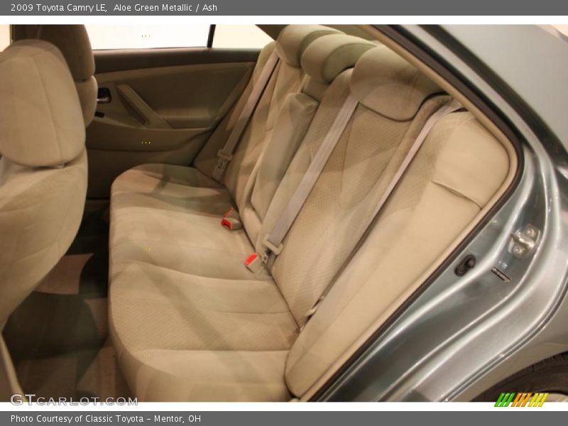 Aloe Green Metallic / Ash 2009 Toyota Camry LE