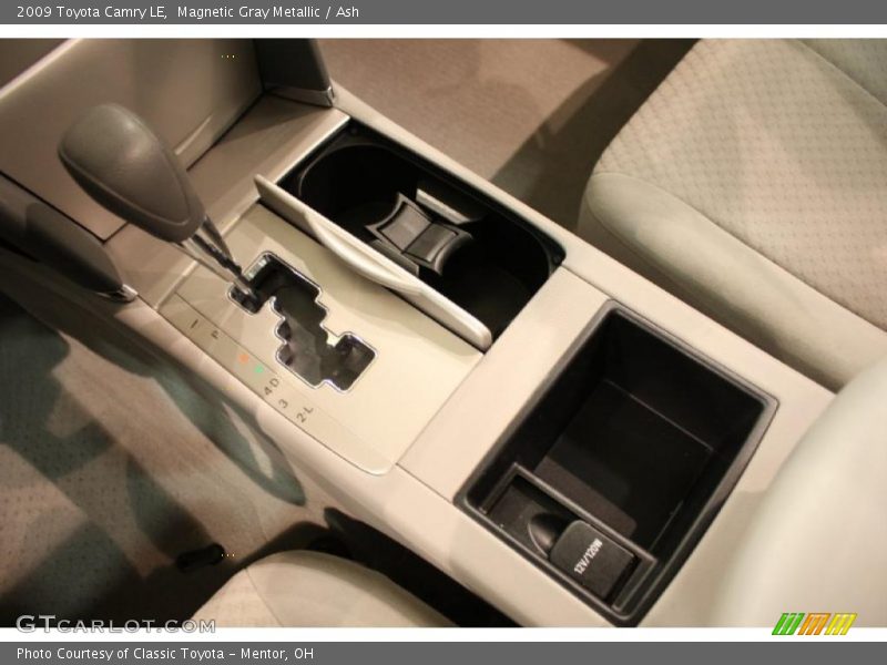 Magnetic Gray Metallic / Ash 2009 Toyota Camry LE