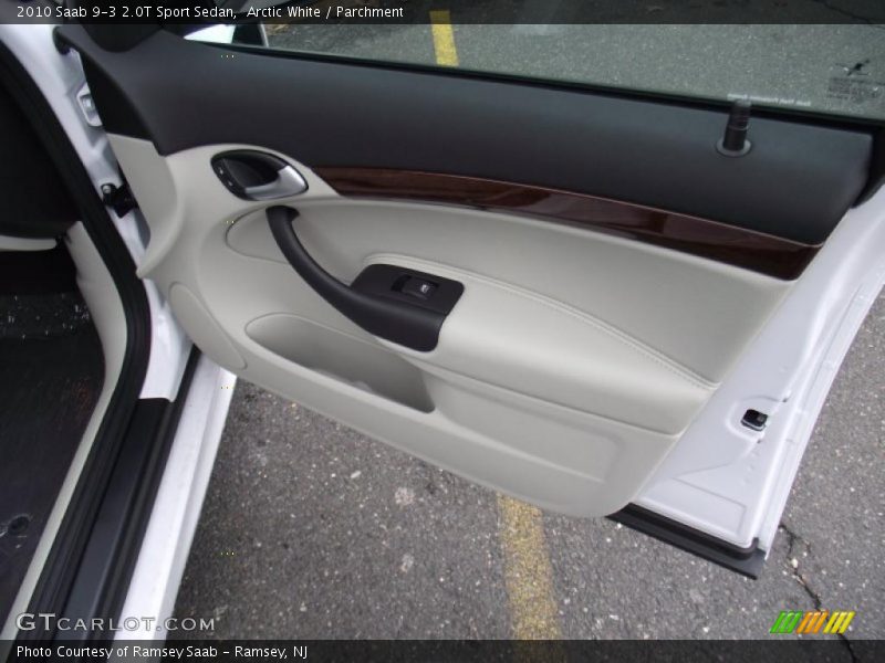 Door Panel of 2010 9-3 2.0T Sport Sedan