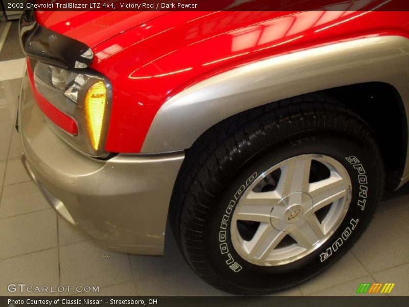 Victory Red / Dark Pewter 2002 Chevrolet TrailBlazer LTZ 4x4