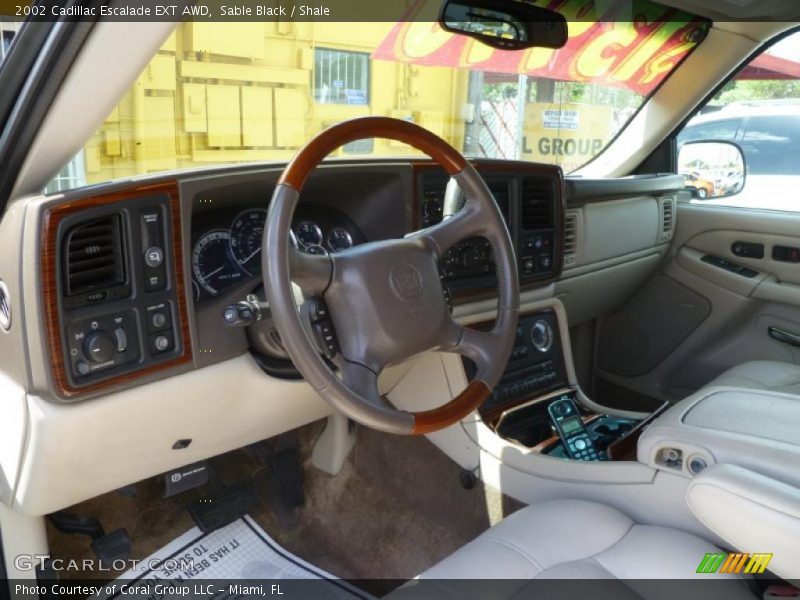 Sable Black / Shale 2002 Cadillac Escalade EXT AWD