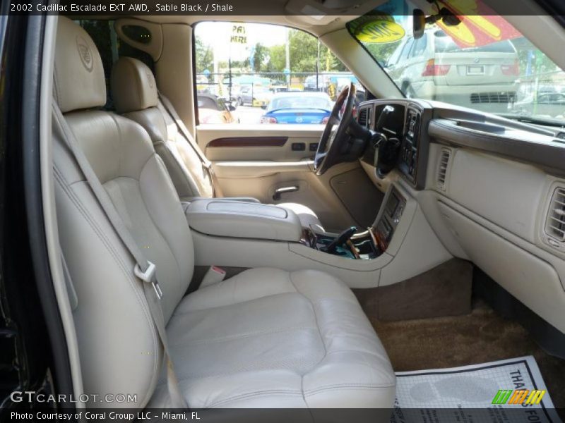 Sable Black / Shale 2002 Cadillac Escalade EXT AWD