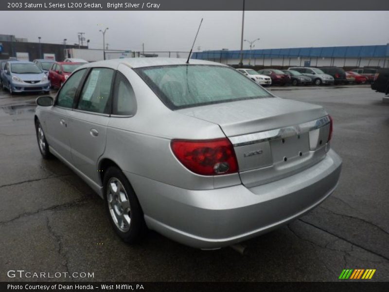 Bright Silver / Gray 2003 Saturn L Series L200 Sedan