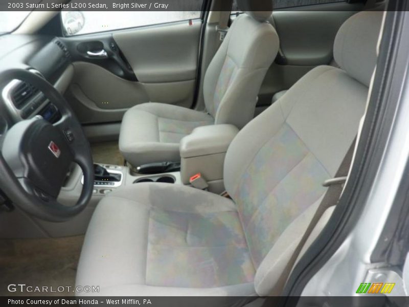 Bright Silver / Gray 2003 Saturn L Series L200 Sedan