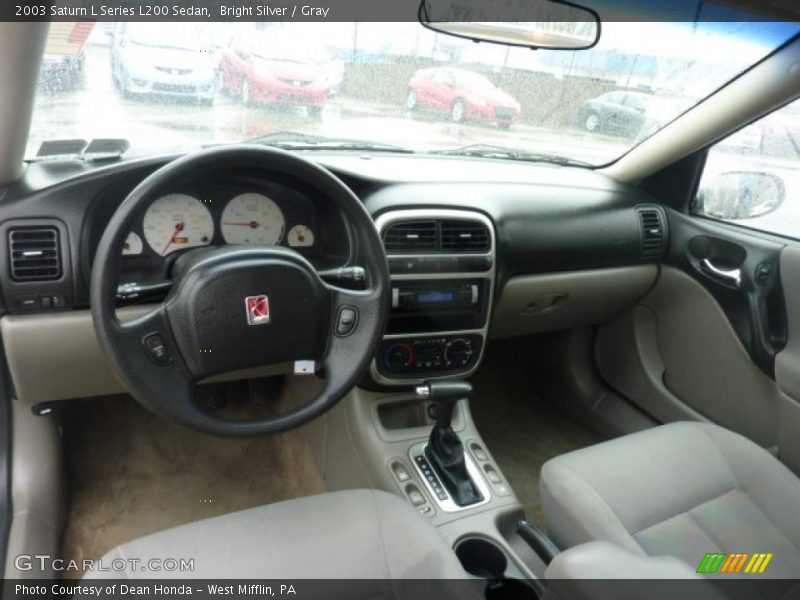 Bright Silver / Gray 2003 Saturn L Series L200 Sedan