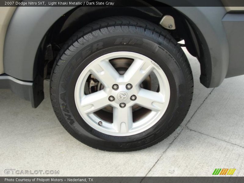 Light Khaki Metallic / Dark Slate Gray 2007 Dodge Nitro SXT