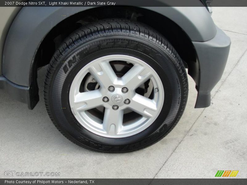 Light Khaki Metallic / Dark Slate Gray 2007 Dodge Nitro SXT
