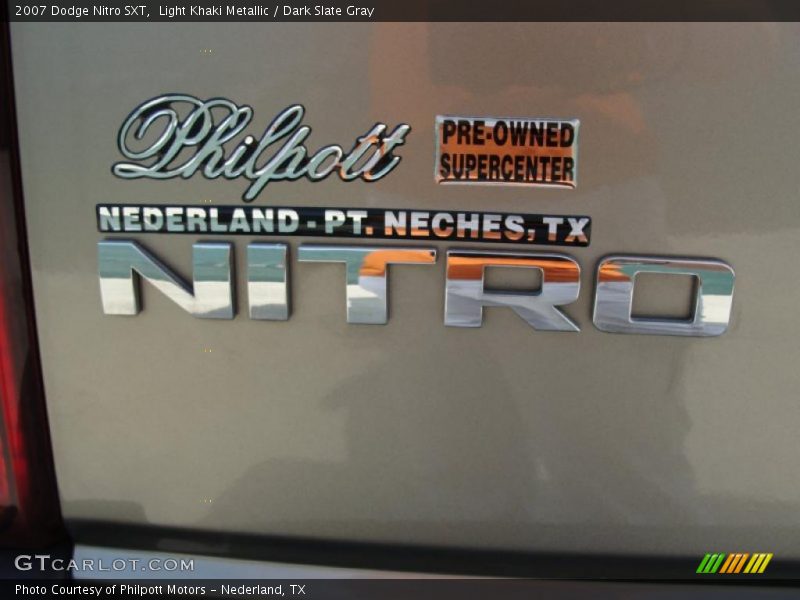 Light Khaki Metallic / Dark Slate Gray 2007 Dodge Nitro SXT