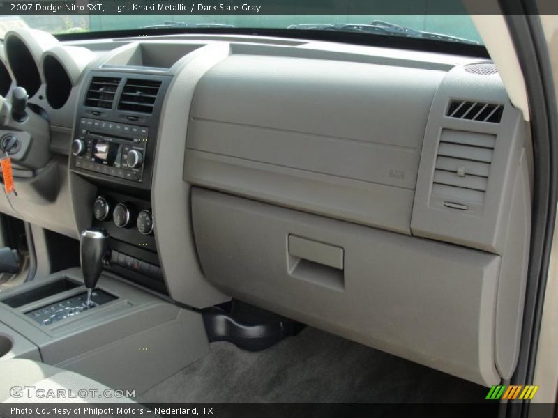 Light Khaki Metallic / Dark Slate Gray 2007 Dodge Nitro SXT