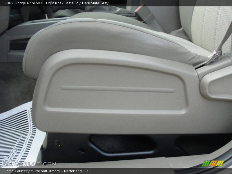 Light Khaki Metallic / Dark Slate Gray 2007 Dodge Nitro SXT