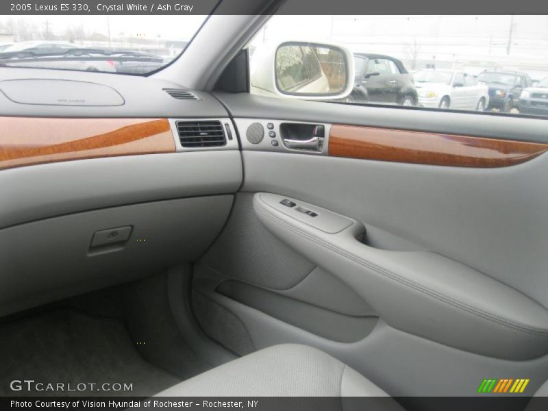 Crystal White / Ash Gray 2005 Lexus ES 330