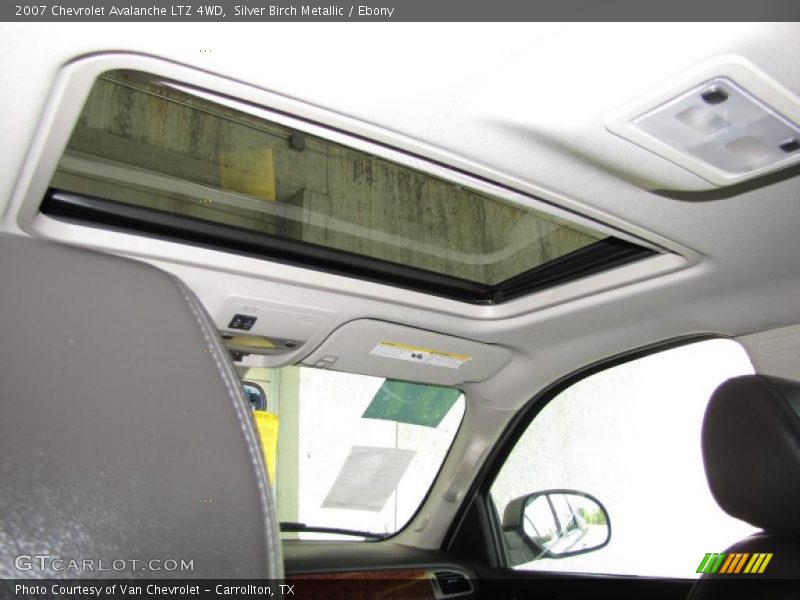 Silver Birch Metallic / Ebony 2007 Chevrolet Avalanche LTZ 4WD