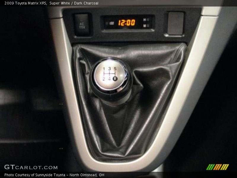  2009 Matrix XRS 5 Speed Manual Shifter