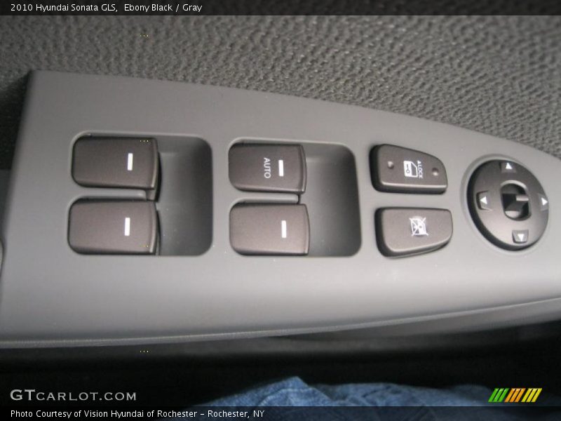 Ebony Black / Gray 2010 Hyundai Sonata GLS