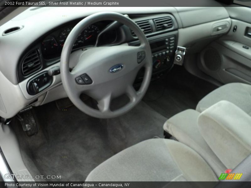 Silver Frost Metallic / Medium Graphite 2002 Ford Taurus SES