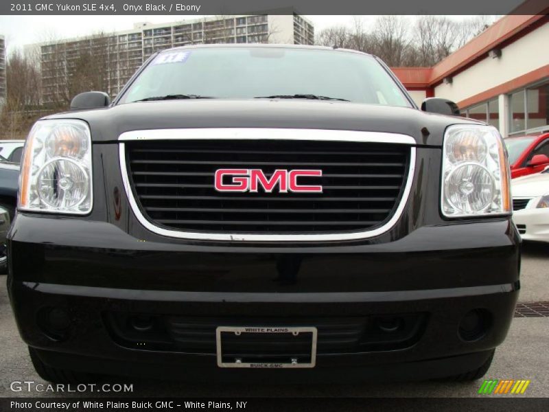 Onyx Black / Ebony 2011 GMC Yukon SLE 4x4