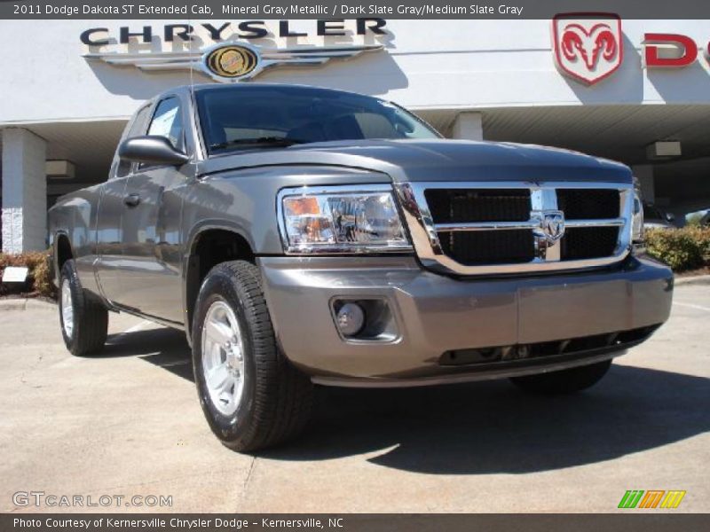 Mineral Gray Metallic / Dark Slate Gray/Medium Slate Gray 2011 Dodge Dakota ST Extended Cab
