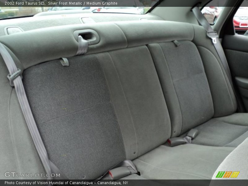 Silver Frost Metallic / Medium Graphite 2002 Ford Taurus SES
