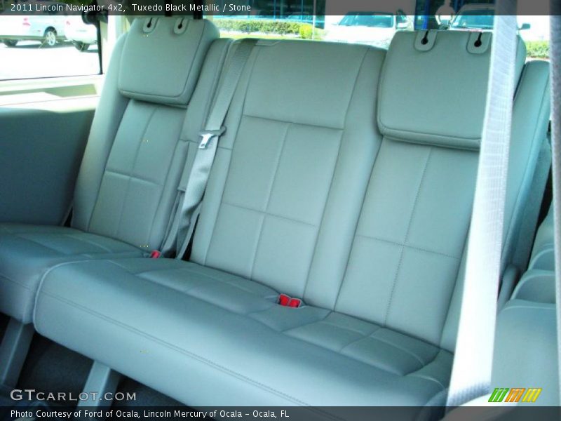 Tuxedo Black Metallic / Stone 2011 Lincoln Navigator 4x2