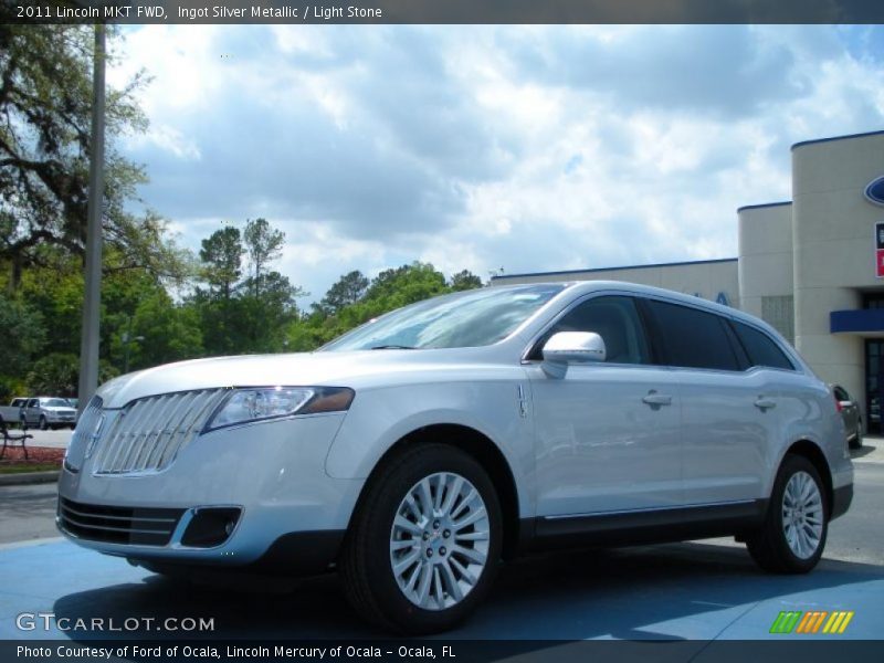 Ingot Silver Metallic / Light Stone 2011 Lincoln MKT FWD