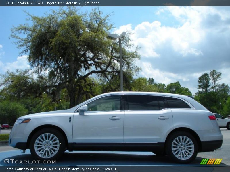 Ingot Silver Metallic / Light Stone 2011 Lincoln MKT FWD