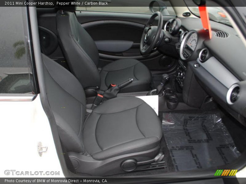 Pepper White / Carbon Black 2011 Mini Cooper Hardtop