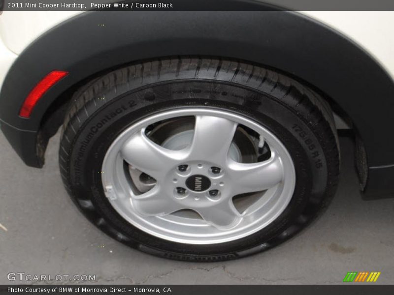 Pepper White / Carbon Black 2011 Mini Cooper Hardtop