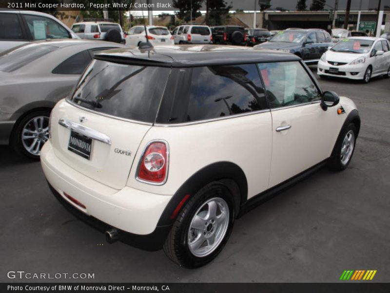 Pepper White / Carbon Black 2011 Mini Cooper Hardtop