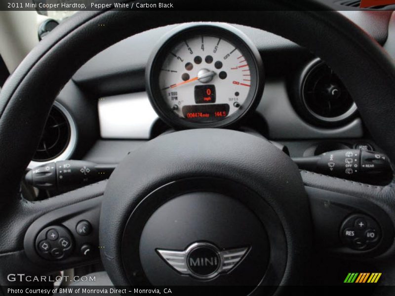 Pepper White / Carbon Black 2011 Mini Cooper Hardtop