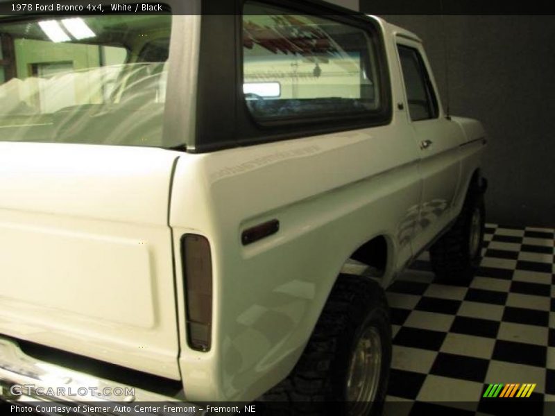 White / Black 1978 Ford Bronco 4x4