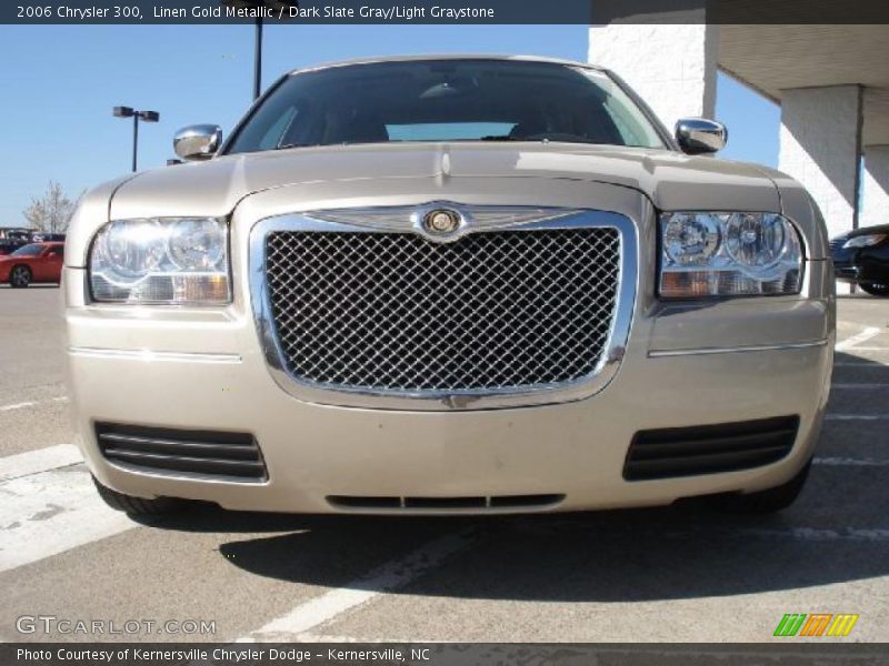 Linen Gold Metallic / Dark Slate Gray/Light Graystone 2006 Chrysler 300