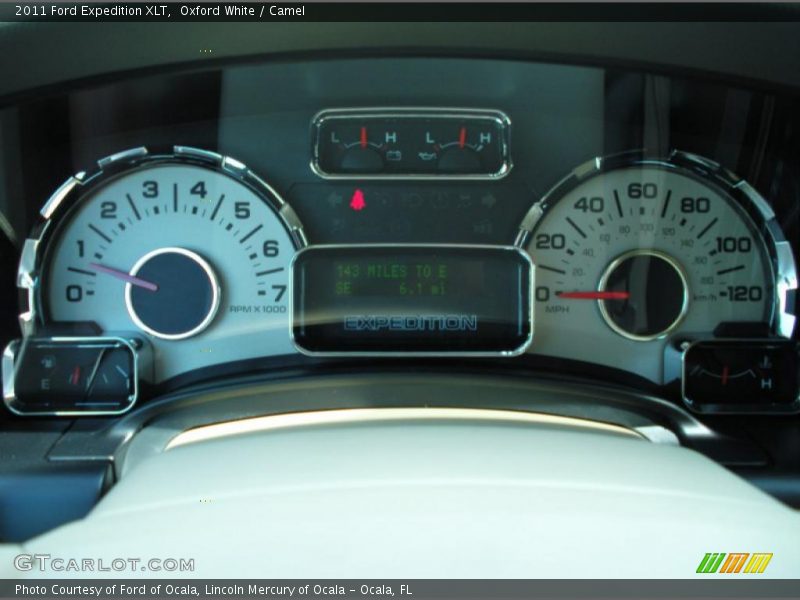 Oxford White / Camel 2011 Ford Expedition XLT