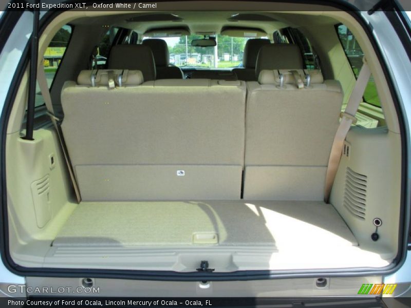 Oxford White / Camel 2011 Ford Expedition XLT