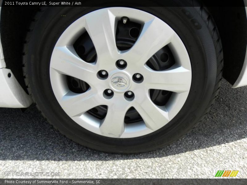 Super White / Ash 2011 Toyota Camry LE