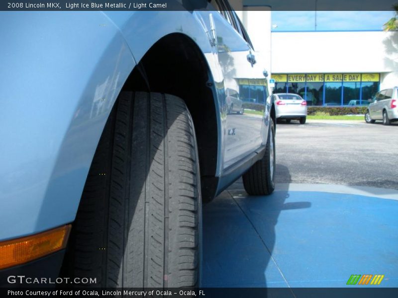 Light Ice Blue Metallic / Light Camel 2008 Lincoln MKX