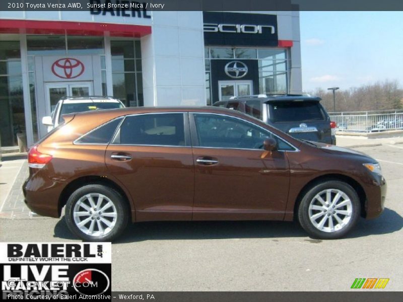 Sunset Bronze Mica / Ivory 2010 Toyota Venza AWD