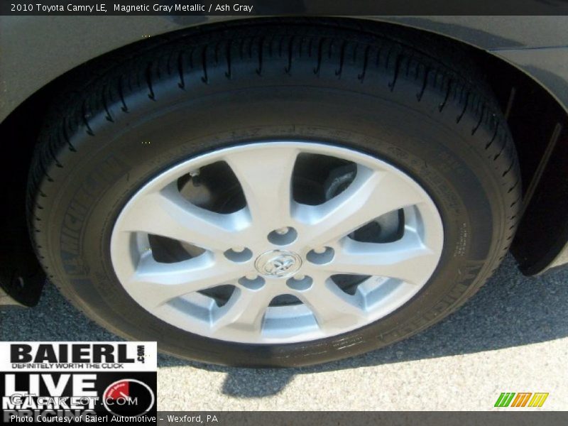 Magnetic Gray Metallic / Ash Gray 2010 Toyota Camry LE