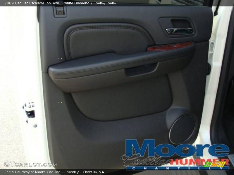 White Diamond / Ebony/Ebony 2009 Cadillac Escalade ESV AWD