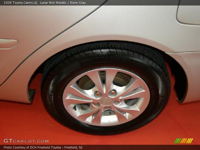 Lunar Mist Metallic / Stone Gray 2006 Toyota Camry LE
