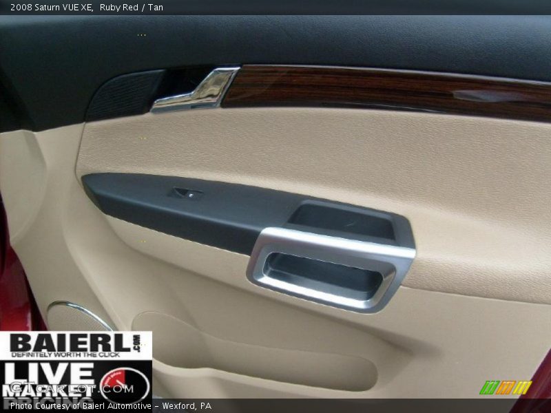 Ruby Red / Tan 2008 Saturn VUE XE
