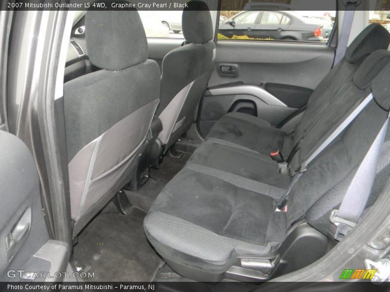 Graphite Gray Pearl / Black 2007 Mitsubishi Outlander LS 4WD