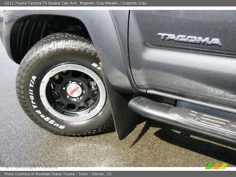 Magnetic Gray Metallic / Graphite Gray 2011 Toyota Tacoma TX Double Cab 4x4