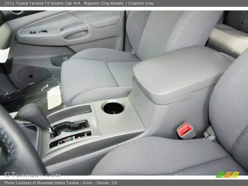 Magnetic Gray Metallic / Graphite Gray 2011 Toyota Tacoma TX Double Cab 4x4