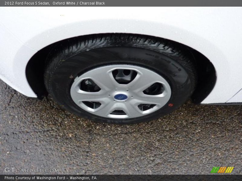 Oxford White / Charcoal Black 2012 Ford Focus S Sedan